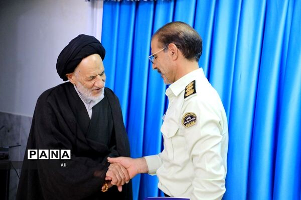 دیدار رئیس پلیس و پرسنل مواد مخدر استان با نماینده ولی فقیه در خراسان جنوبی