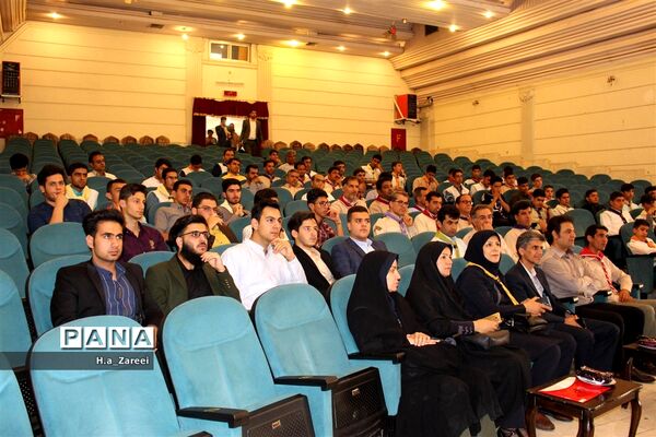نشست مشترک مجامع اعضا،مربیان و شوراهای دانش‌آموزی اصفهان
