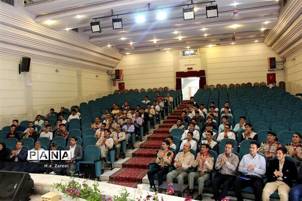 نشست مشترک مجامع اعضا،مربیان و شوراهای دانش‌آموزی اصفهان