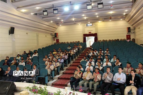 نشست مشترک مجامع اعضا،مربیان و شوراهای دانش‌آموزی اصفهان