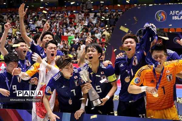 جشن اختتامیه فوتسال زیر 20 سال آسیا یا قهرمانی ژاپن