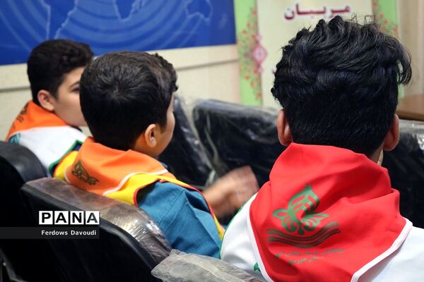 نشست اعضا هیات رئیسه نهمین دوره مجلس و شوراهای  دانش آموزی  خوزستان