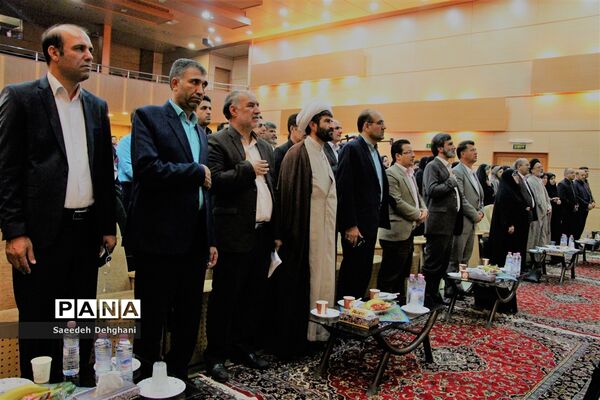تقدیر از برگزیدگان جشنواره استانی شعر غدیر