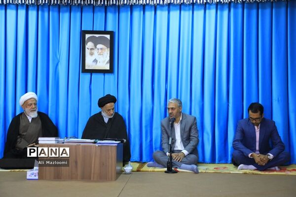 دیدار اعضای شورای هماهنگی مبارزه با مواد مخدر استان با نماینده ولی فقیه