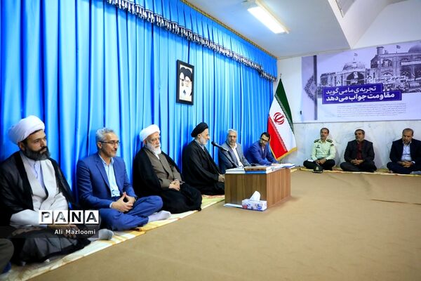 دیدار اعضای شورای هماهنگی مبارزه با مواد مخدر استان با نماینده ولی فقیه
