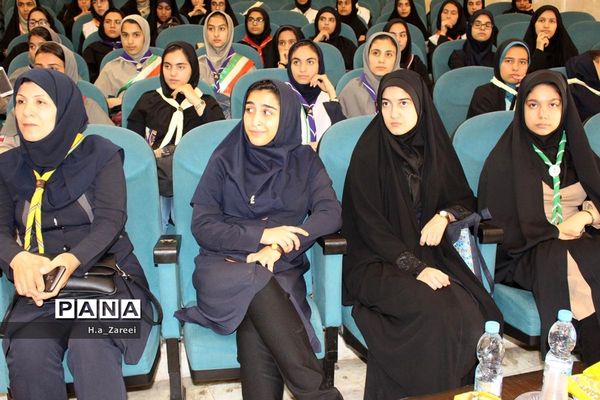 نشست مشترک مجامع اعضا،مربیان و شوراهای دانش‌آموزی در بخش خواهران