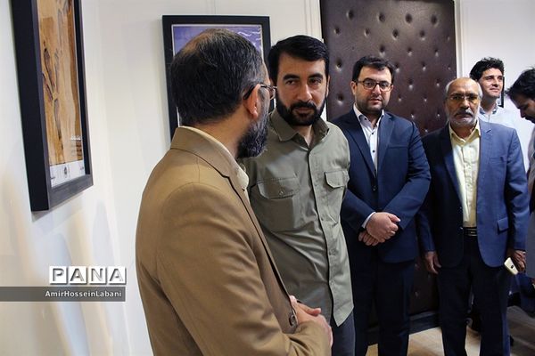 افتتاح نمایشگاه گرافیک طوفان شن