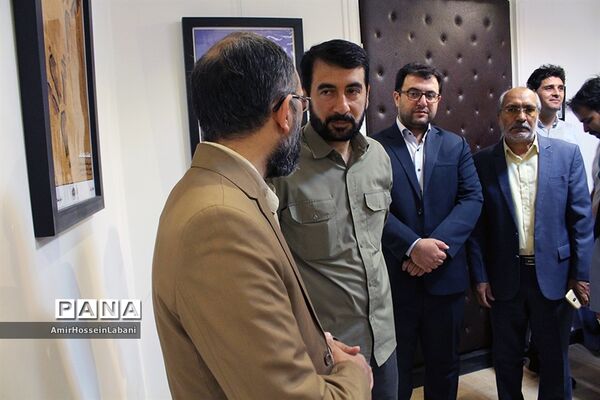 افتتاح نمایشگاه گرافیک طوفان شن