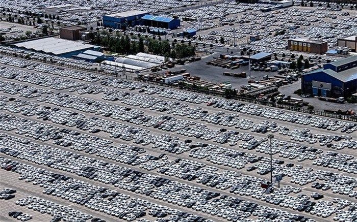 حقایقی درباره علت اصلی خاک خوردن خودروها در پارکینگ ایران خودرو + ویدئو