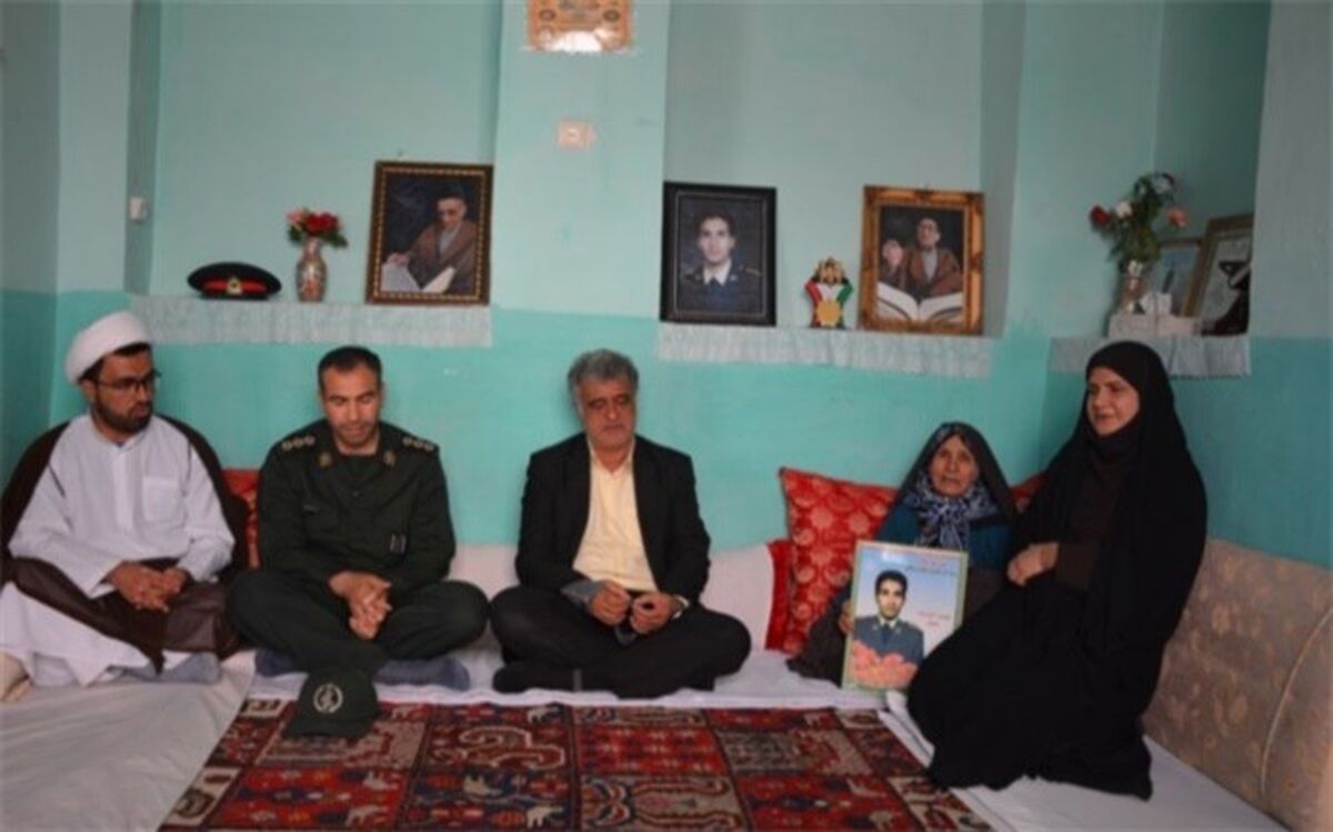 دیدار با مادر شهید مبارزه با مواد مخدر