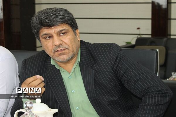 جلسه کارگروه استانی لباس فرم و سرویس دانش‌آموزی استان بوشهر