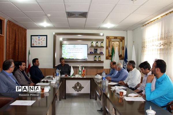 نشست کمیته تخصصی تعیین قیمت لباس فرم دانش‌آموزان