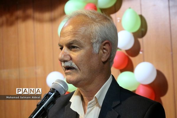 همایش تجلیل از مربیان و مدیران پیشتاز سازمان دانش‌آموزی ناحیه یک اهواز