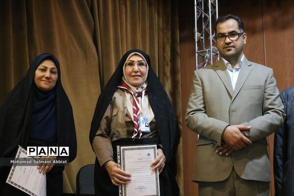 همایش تجلیل از مربیان و مدیران پیشتاز سازمان دانش‌آموزی ناحیه یک اهواز