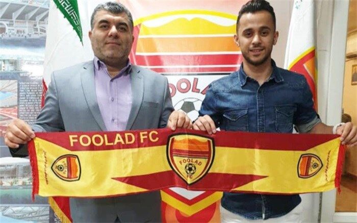 مهاجم سابق پرسپولیس شاگرد جواد نکونام شد