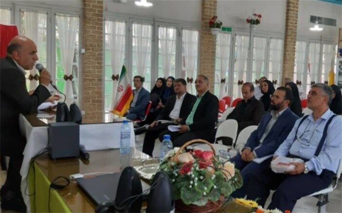 برگزاری همایش مشترک مدیران و روسای انجمن اولیا و مربیان واحدهای آموزشی اسلامشهر