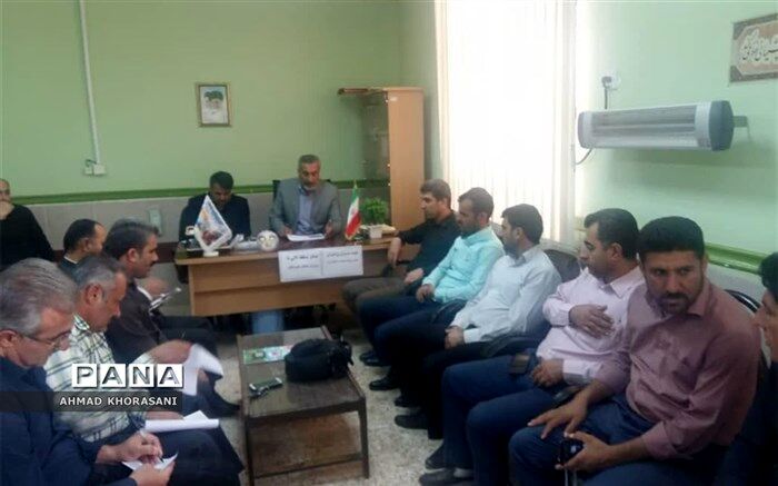 تهیه ملزومات موردنیازمدارس عشایری با اعتباری بیش از 300 میلیون تومان