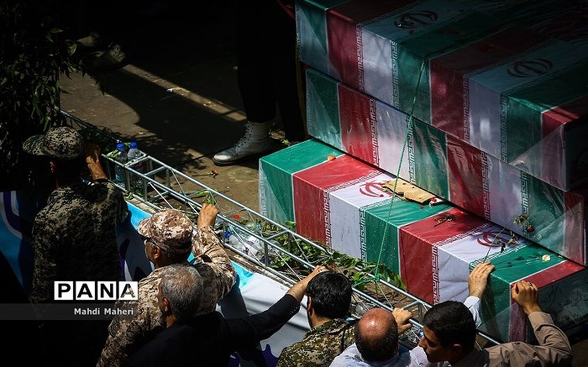 مراسم تشییع پیکرهای ۱۵۰ شهید دوران دفاع مقدس برگزار شد