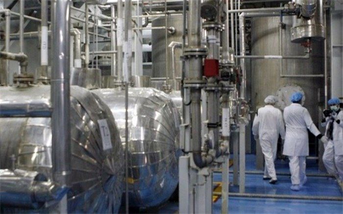 بازدید ۴۰ تن از ائمه جمعه از دستاوردهای هسته‌ای نطنز