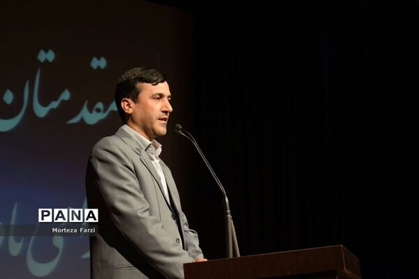 مراسم تجلیل از قهرمانان المپیاد علمی در تبریز