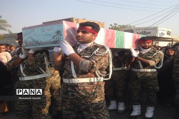 مراسم تشیع پیکر دو شهید گمنام دفاع مقدس درتیرور میناب