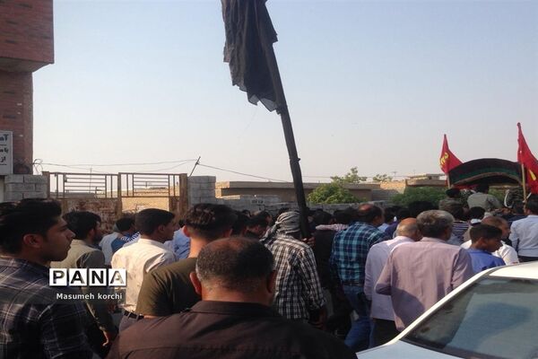 مراسم تشیع پیکر دو شهید گمنام دفاع مقدس درتیرور میناب