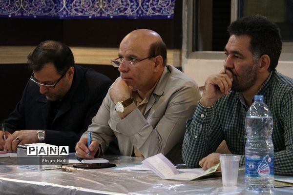 نشست مشترک اعضای‌ستاد‌عالی و ستاد اجرایی مسابقات قرآن و عترت و نماز فرهنگیان سراسر کشور