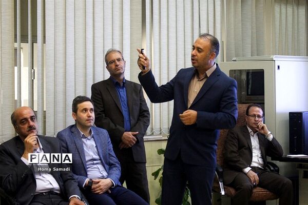 بازدید استاندار از مرکز دیسپاچینگ و توزیع برق