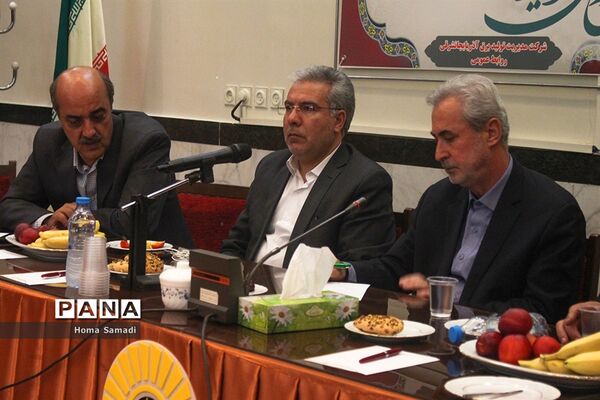 بازدید استاندار از مرکز دیسپاچینگ و توزیع برق