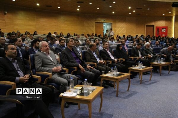 آغاز مسابقات قرآن و عترت فرهنگیان کشور در مشهد