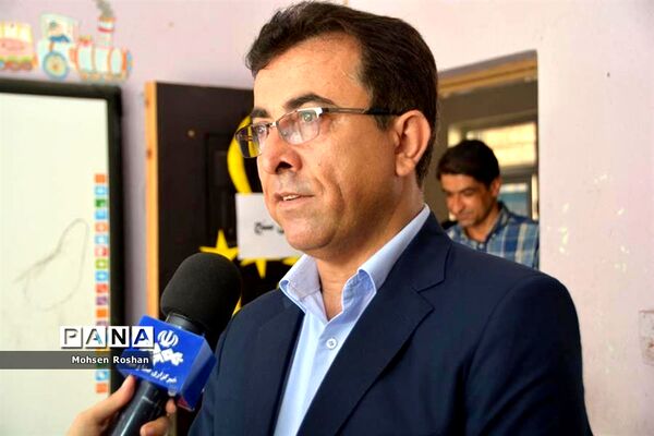 بازدید سرپرست اداره‌کل آموزش و پرورش استان بوشهر و فرماندار بوشهر از پایگاه سنجش مدرسه کوشا بوشهر