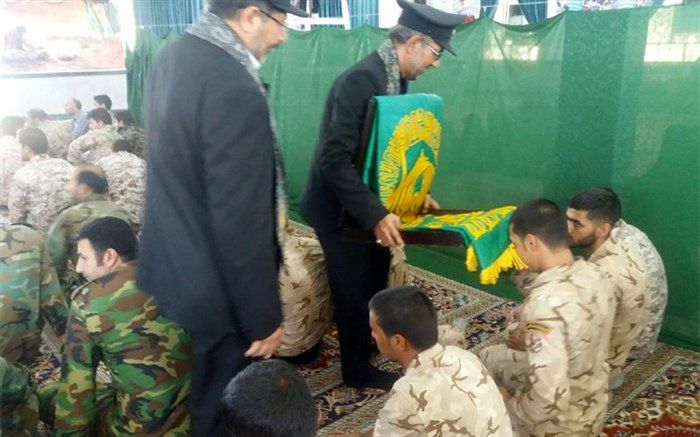 کاروان بارگاه منور ثامن الحجج(ع) درجمع  سربازان پادگان تیپ ۱۷۷