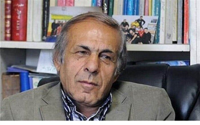 عبدالصمدخرمشاهی: نحوه احضار پیامکی متهمان بی‌حجابی با آیین دادرسی کیفری منطبق نیست