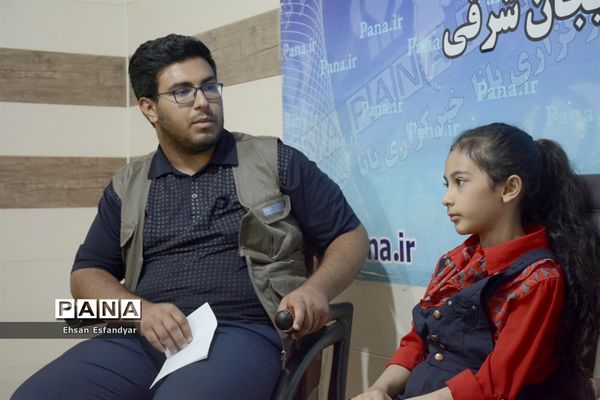 حضور  زهرا بیرامی(دختر ژله ای ) در دفتر خبرگزاری پانا آذربایجان شرقی