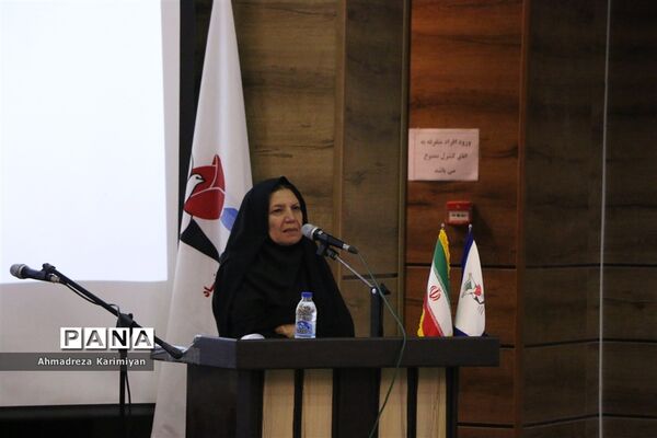 مراسم تجلیل از کارآفرینان برتر شاهد و ایثارگر استان فارس