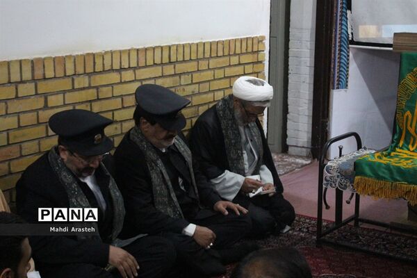 بدرقه کاروان زیرسایه خورشید از شهرستان درمیان