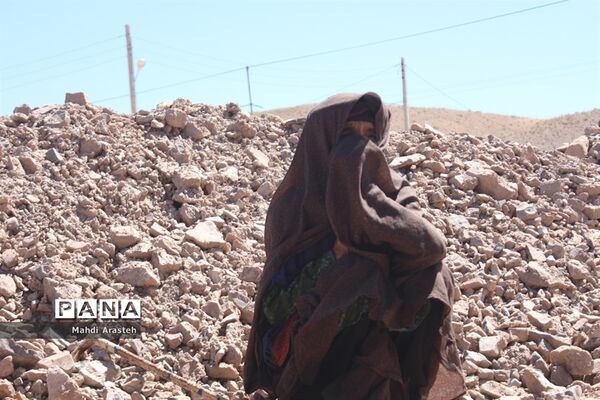 بدرقه کاروان زیرسایه خورشید از شهرستان درمیان