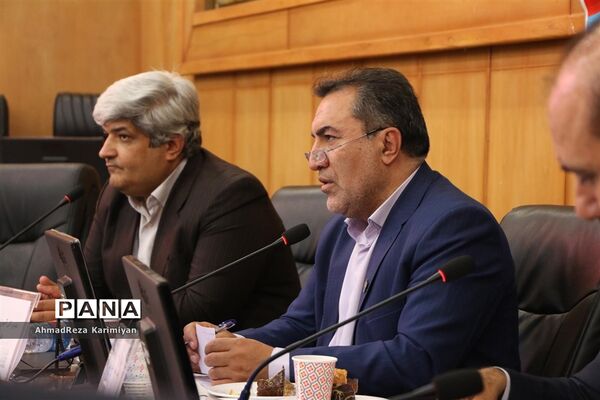 نشست خبری مدیرکل آموزش و پرورش فارس با اصحاب رسانه
