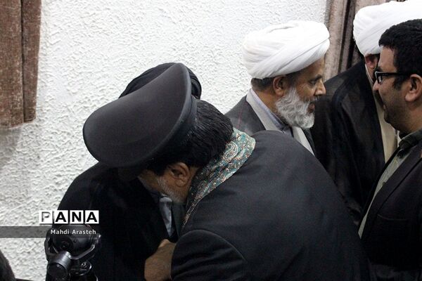 دیدار نماینده ولی فقیه و امام جمعه شهرستان بیرجند با کاروان حرم بارگاه رضوی