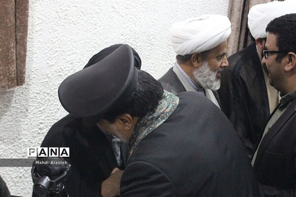 دیدار نماینده ولی فقیه و امام جمعه شهرستان بیرجند با کاروان حرم بارگاه رضوی
