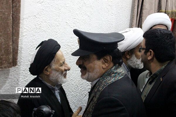 دیدار نماینده ولی فقیه و امام جمعه شهرستان بیرجند با کاروان حرم بارگاه رضوی