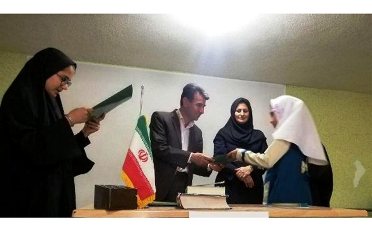 ویژه برنامه روز  دختر در کانون علامه طباطبایی آموزش و پررش دیواندره برگزار شد