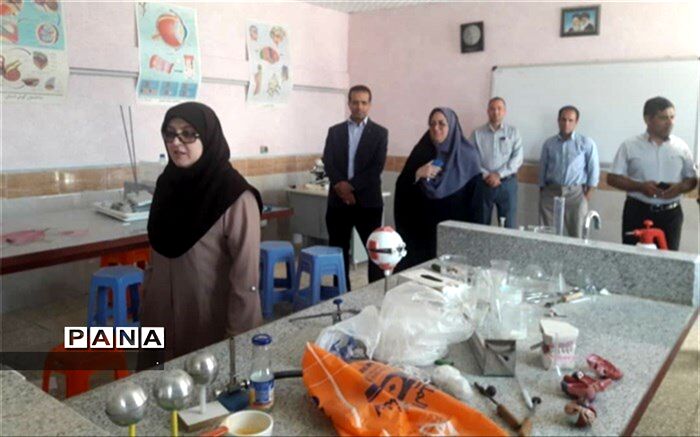 بازدید معاون وزیر آموزش و پرورش از دبیرستانهای تیزهوشان میبد و اردکان