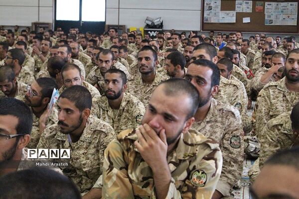 حضور کاروان زیرسایه خورشید حرم بارگاه رضوی در پادگان 04 امام رضا (ع) ارتش بیرجند