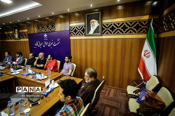 نشست خبری سریال گاندو
