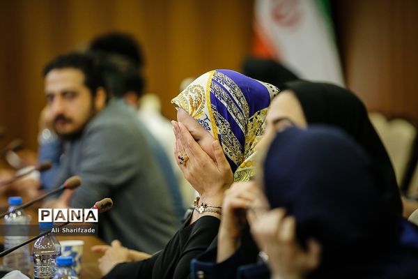 نشست خبری سریال گاندو