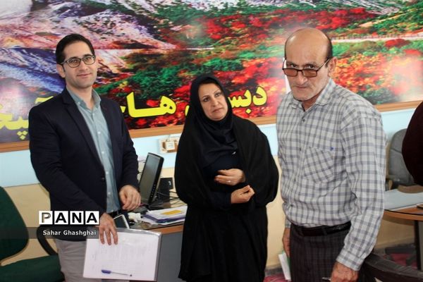 بازدید کارشناسان اداره‌کل آموزش و پرورش  و سازمان دانش آموزی استان بوشهراز پایگاه‌های اوقات فراغت تابستانی دانش آموزان منطقه آب پخش