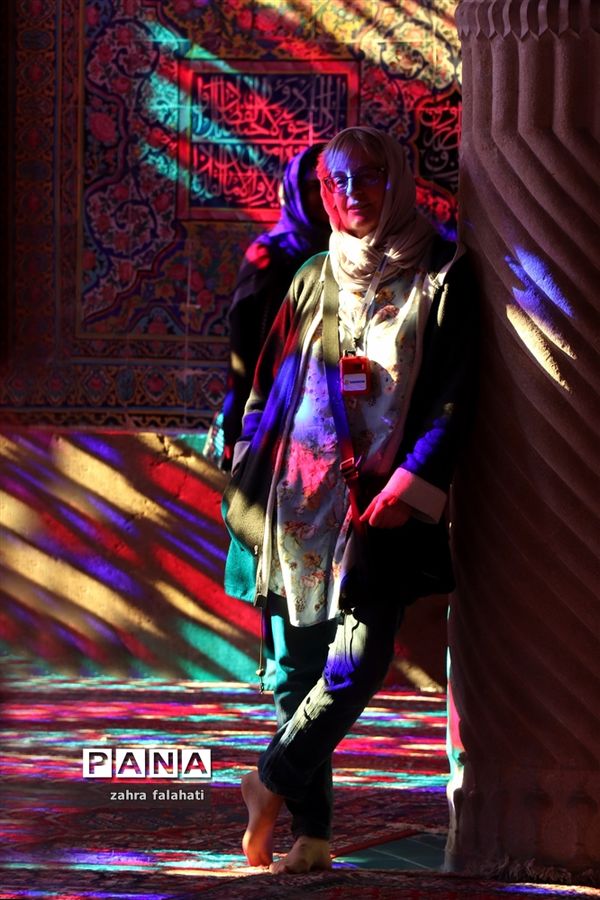 حضور گردشگران خارجی در اماکن گردشگری شیراز