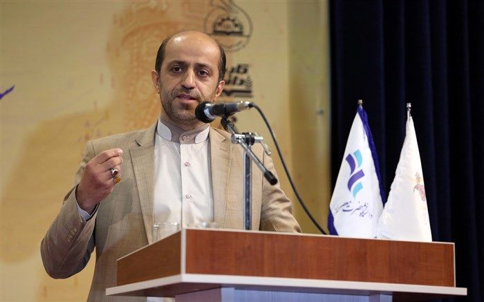 آذرکیش خبر داد: ثبت 9 هزار و 760 اثر در سامانه جشنواره مهارت‌های هنرستان‌های کاردانش