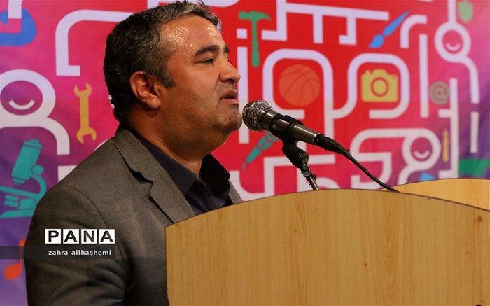 نیکبخت: بلاتکلیفی دانش آموز در اوقات فراغت منشا آسیب اجتماعی است